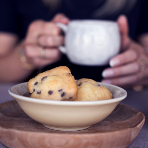 Mini-cakes met stukjes Chocolade