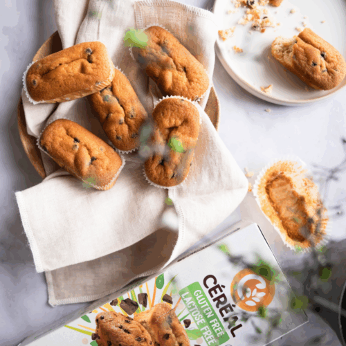 Mini-cakes met stukjes chocolade