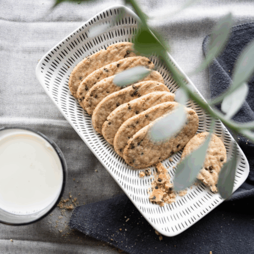 Ontbijtkoekjes met stukjes chocolade